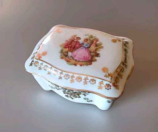 Boîte à bijoux de Limoges, France