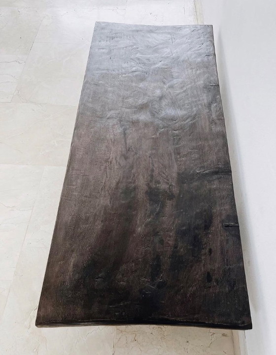 Image 1 of Table basse en bois massif