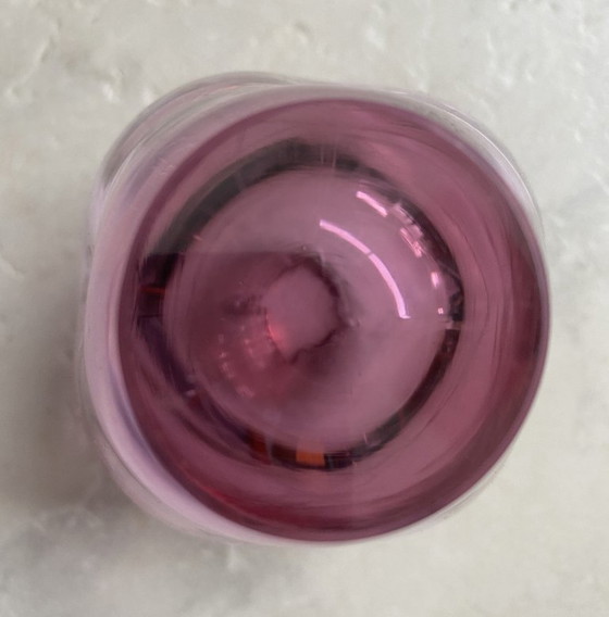 Image 1 of Jarrón de cristal rojo con tapa de tulipán, años 60