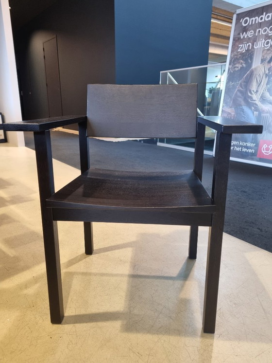 Image 1 of Studio Henk: 10 elegantes sillas de reunión