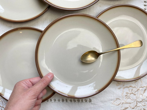 6 Small vintage beige brown earthenware plates – Crockery, Rustic (photo 5 of 7)