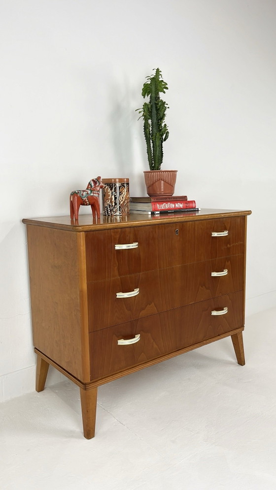 Swedish vintage chest of drawers – Plastic (photo 3 of 11)