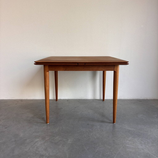 Vintage Extendable Dining Table Square