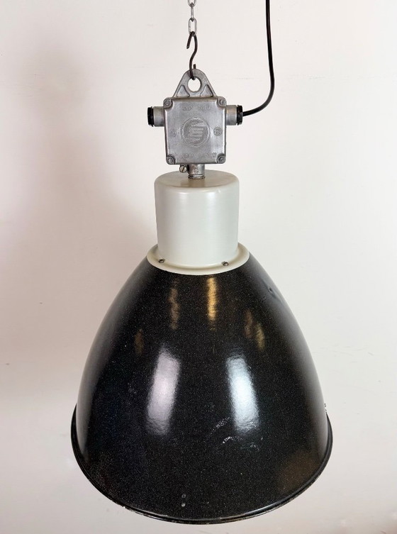 Image 1 of Große industrielle Emaille-Fabrik-Hängeleuchte von Elektrosvit, 1960er Jahre
