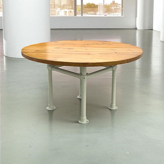 Image 1 of Table à manger en chêne massif 140 cm piètement industriel