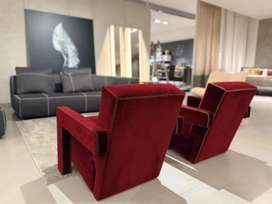 Image 1 of 2x Cassina 637 Utrecht fauteuil (nieuw, nooit gebruikt) in Ortigia/Pruimkleurig fluweel met dekenstiksels VERKOCHT voor € 3.250