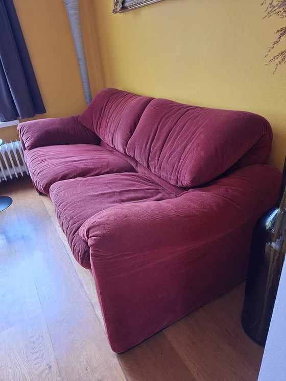 Image 1 of Cassina Maralunga 2-zits, 2,5 zits en poef