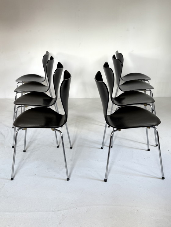 Image 1 of 8x Sillas Fritz Hansen negras