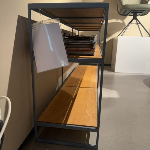 Bert Plantagie Luna sidetable