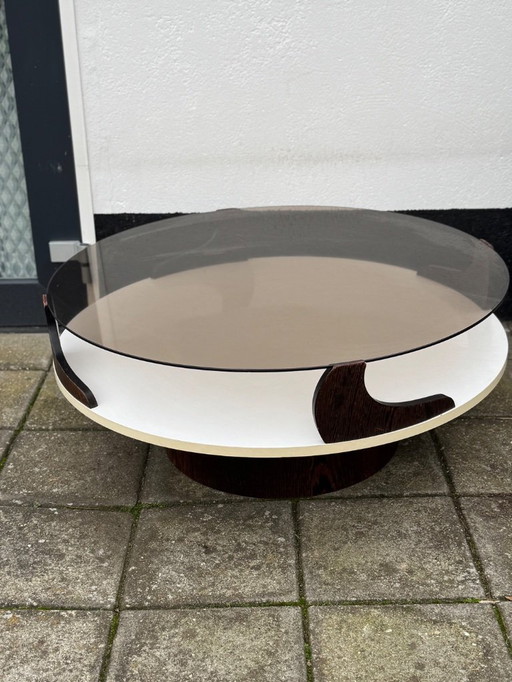 Mesa de cristal ahumado de la era espacial