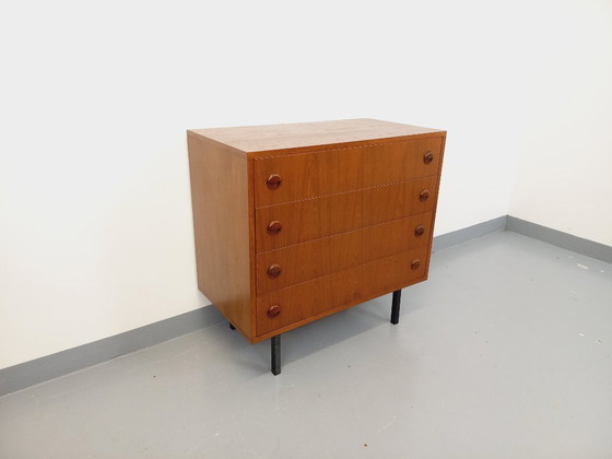 Image 1 of Vintage Scandinavische ladekast in teakhout en zwart metaal uit de jaren 60