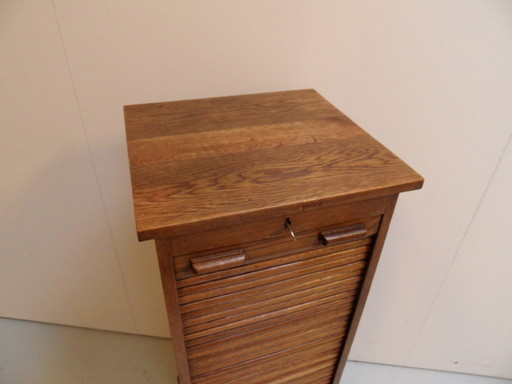 Antique roller shutter box