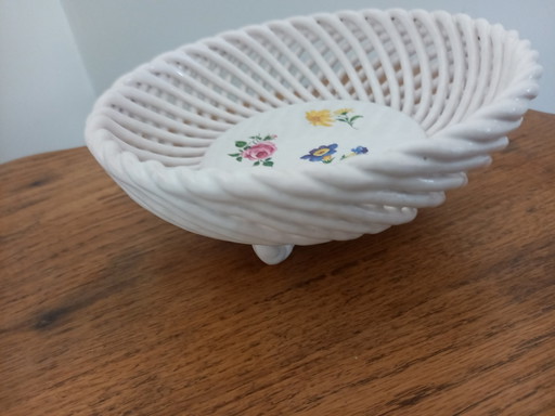 Vintage Herend Hungary gevlochten porseleinen mandje met bloemen