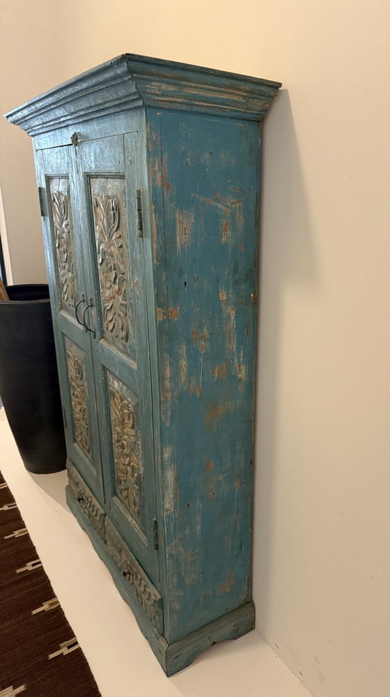 Image 1 of Vintage blauwe handgemaakte Indiase kast