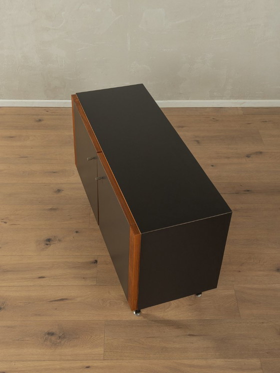 Image 1 of Jaren 60 ladekast met zwart corpus