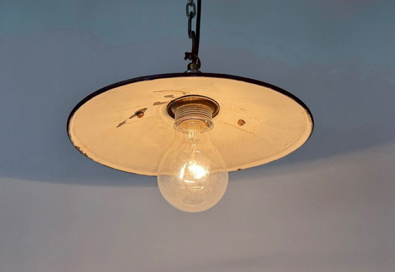 Industrial Green Enamel Light, 1950s – Pendant lamps, Iron, Metal (photo 10 of 17)