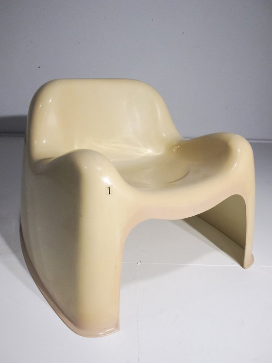 Image 1 of Artemide Toga Chair 1 van Sergio Mazza / Gebroken wit / Patent aangevraagd