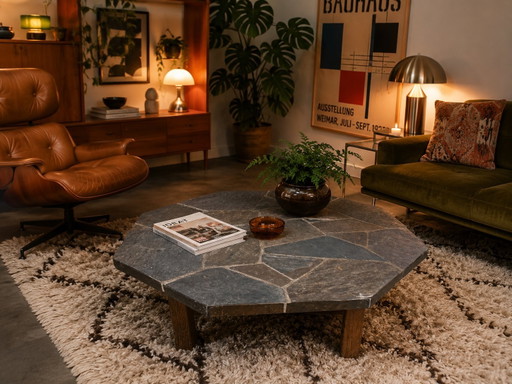 Leistenen vintage tafel gesigneerd 1974