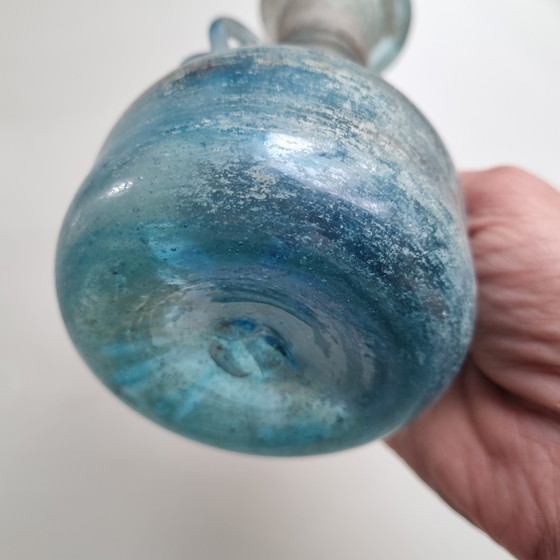 Jarrón Murano Scavo azul celeste con brillo nacarado, ¡una pieza llamativa de mediados de siglo! (photo 14 of 15)