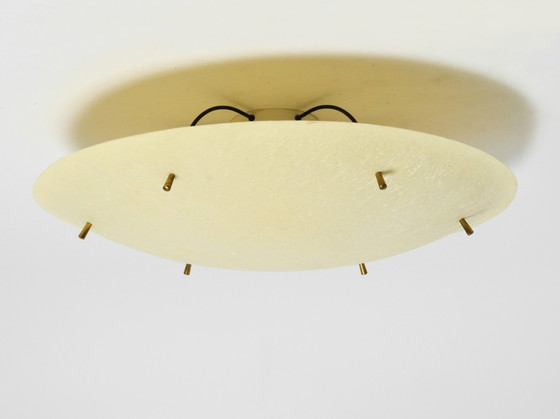 Image 1 of Äußerst seltene große runde Mid Century Modern Deckenleuchte aus Fiberglas | Ø 55 cm | Ø 21.65"