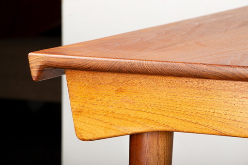 Very large table, 290 cm, in solid teak, by Peter Hvidt and Orla Molggard-Nielsen for France & Son 1955.