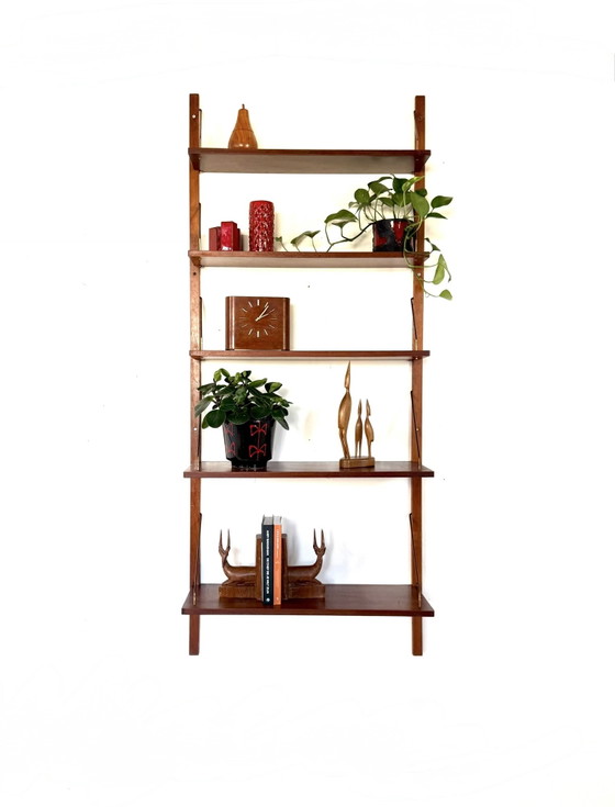 Vintage Deens Teakhouten Wandsysteem ‘60 – Wandkast, Wood, Brass (photo 4 of 13)