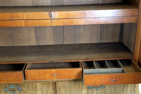 Image 1 of Cabinet de style Louis XV, milieu du XVIIIe siècle.