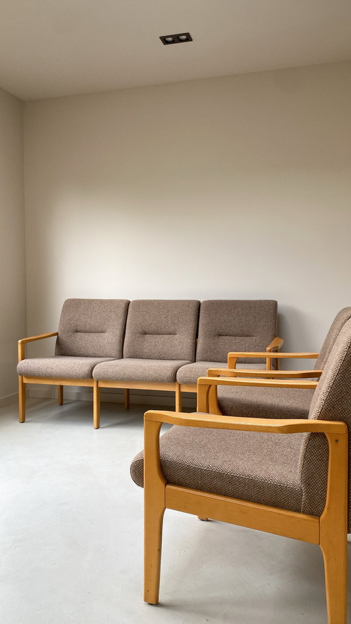 Vintage houten zithoek / bank en 2 fauteuils 