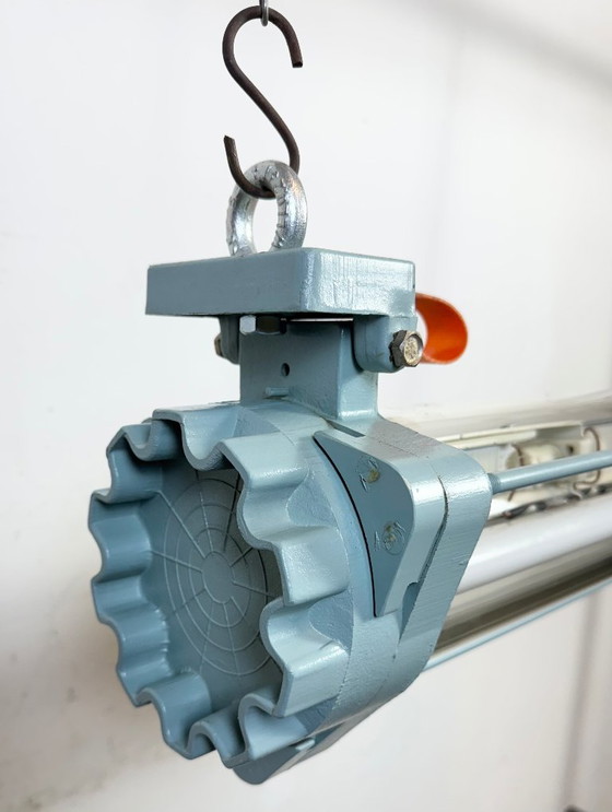 Image 1 of Lampada fluorescente industriale della Germania dell'Est di Leuchtenbau Wittenberg, anni '80