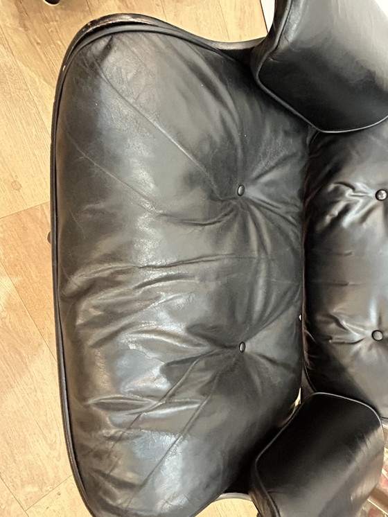 Image 1 of Een paar Eames loungestoelen