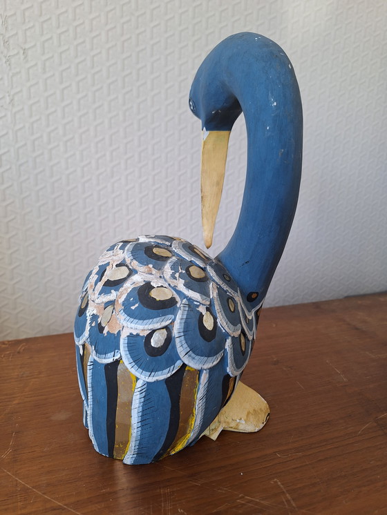 Image 1 of Estatua antigua pintada de un pájaro