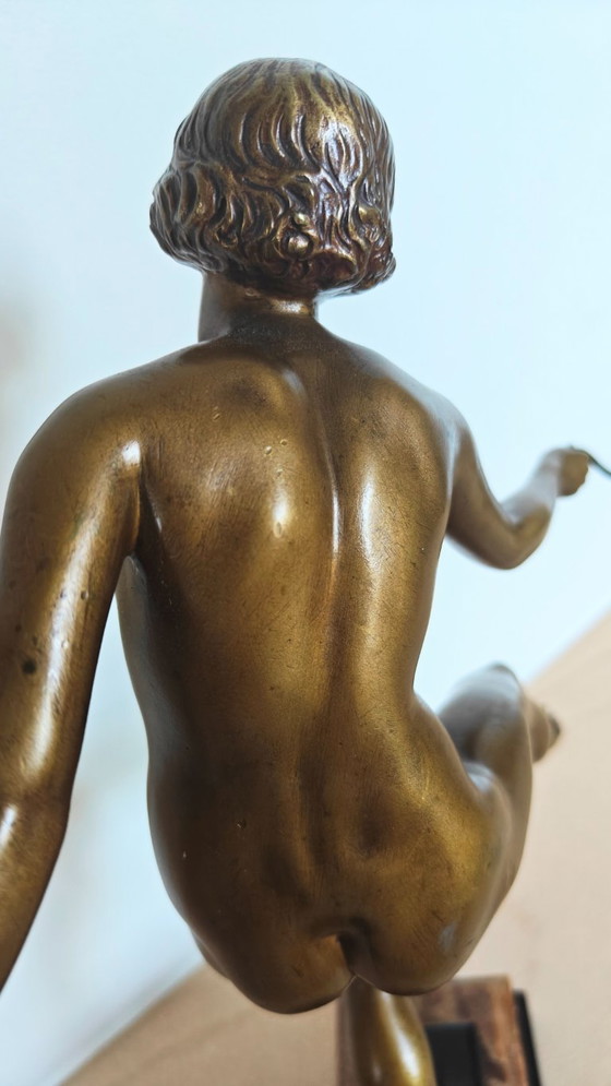 Figura de bronce Art Déco. Ninfa o bailarina desnuda. – Esculturas, Bronze, Marble (photo 8 of 8)