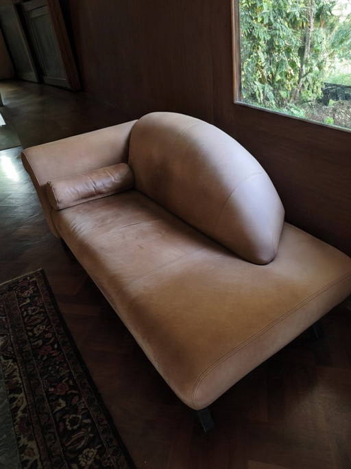 Chaiselongue, Design von Des Bouvrie – chaises longue, Leather