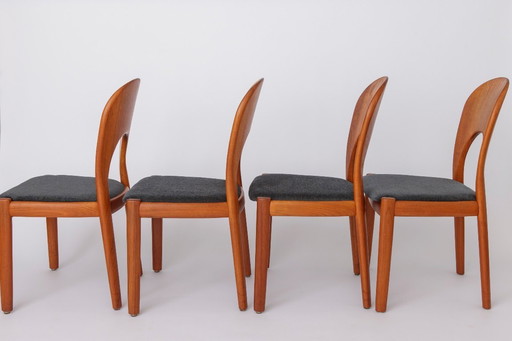 4 van de 10 eetkamerstoelen van de Deense ontwerper Niels Koefoed (jaren 70)