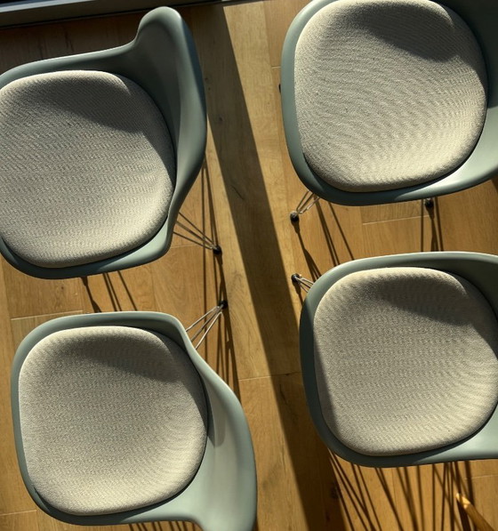 Image 1 of 4x Vitra Eames DSR Stuhl