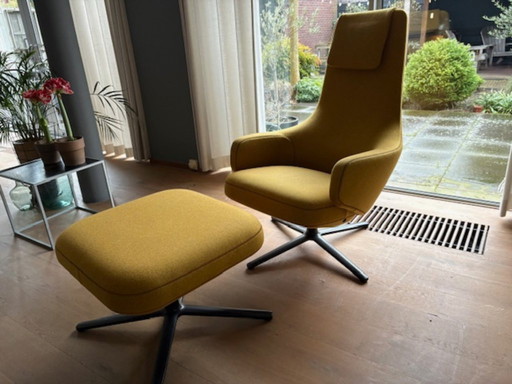 Sillón reclinable Vitra con otomana