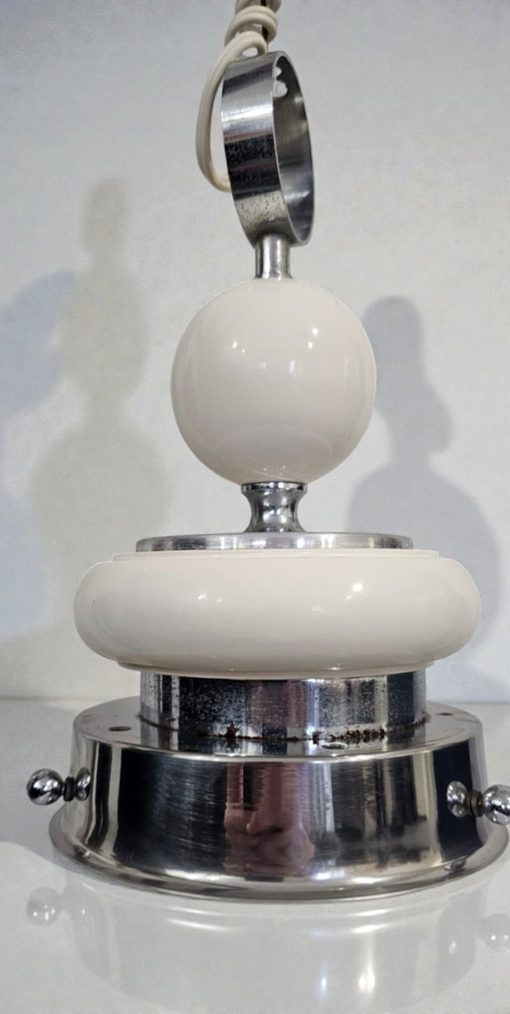 Image 1 of Grande lampada a sospensione "Gradoni" in stile spaziale – Vetro bianco pesante – Italia anni '70