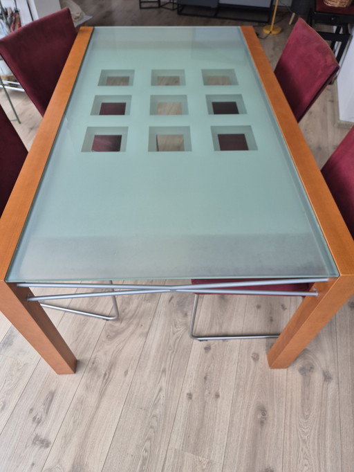 Ligne Roset glass table, extendable, with 4 Montel chairs