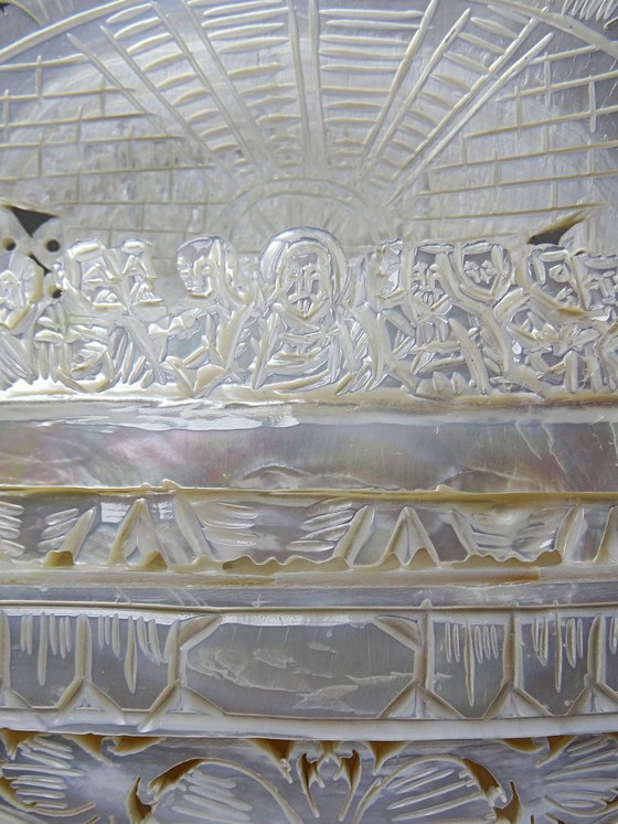 Image 1 of Placa votiva tallada en nácar, "La Última Cena", artesanía antigua de Belén.