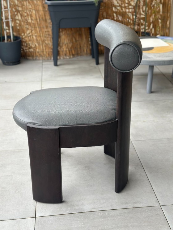 Image 1 of Lot de 2 chaises TAHANAN en bois massif et cuir – Design philippin fait main