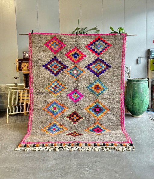 Marokkanischer Berberteppich Beni Ouarain M’rirt, handgewebt aus Wolle, geometrisches und farbenfrohes Design