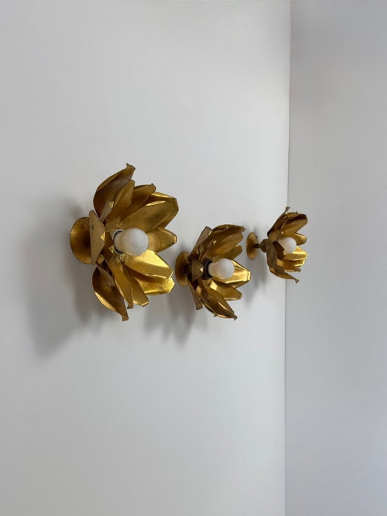 Image 1 of Set di 3 applique da parete vintage a forma di fiore, metallo dorato, Francia, 1970