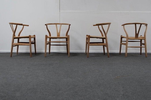 4x Hans J. Wegner CH24 Wishbone Chairs in Eik, jaren 1970 Denemarken