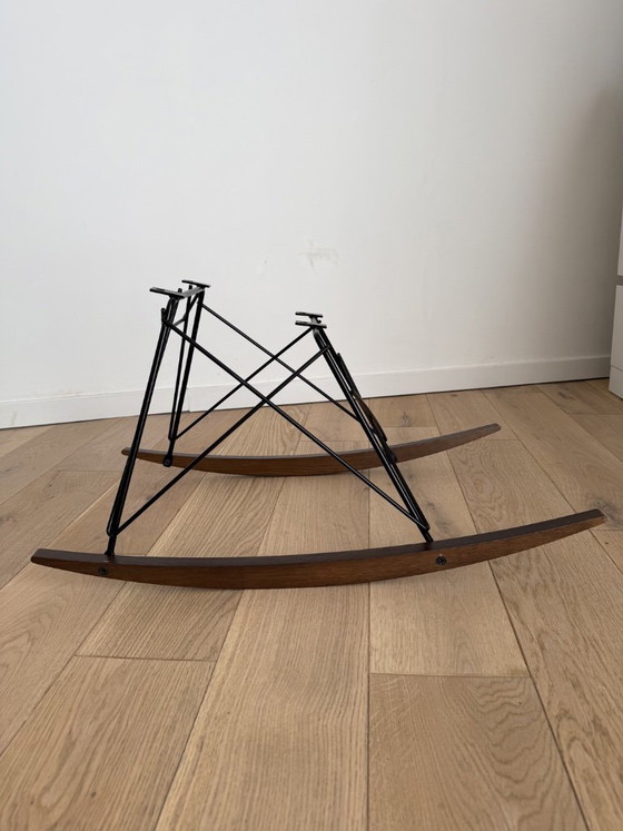 Base de mecedora RAR de nogal negro EAMES para HERMAN MILLER o VITRA – Sillas giratorias, Iron, Wood (photo 3 of 8)