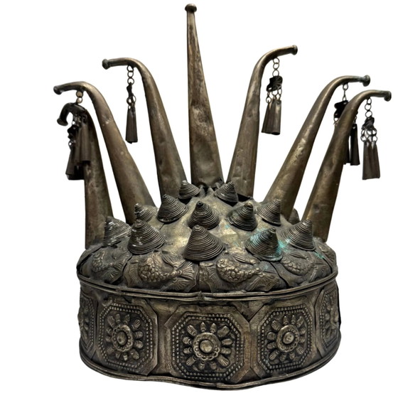 Antica Corona Rituale Miao in Bronzo – Guizhou – XIX Secolo – Oggetti decorativi, Bronze (photo 5 of 7)