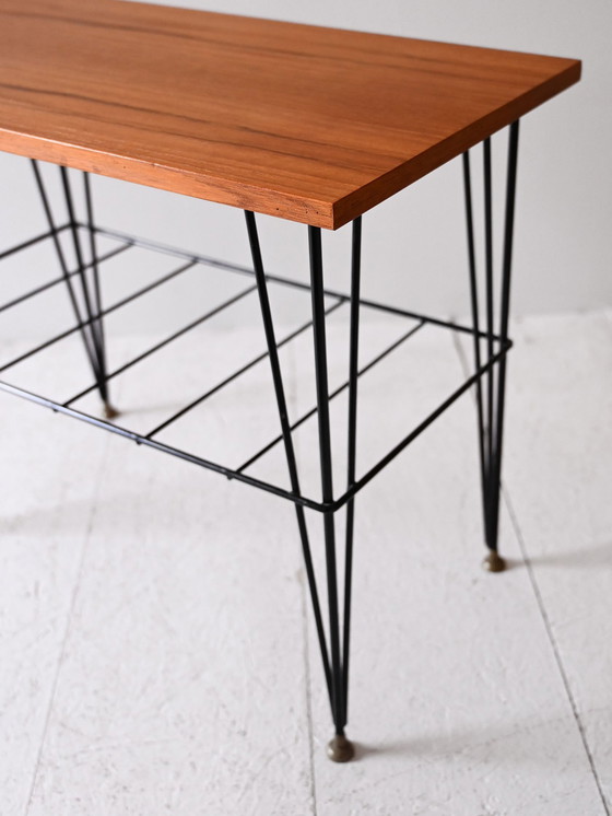 Image 1 of Scandinavisch nachtkastje van hout en metaal