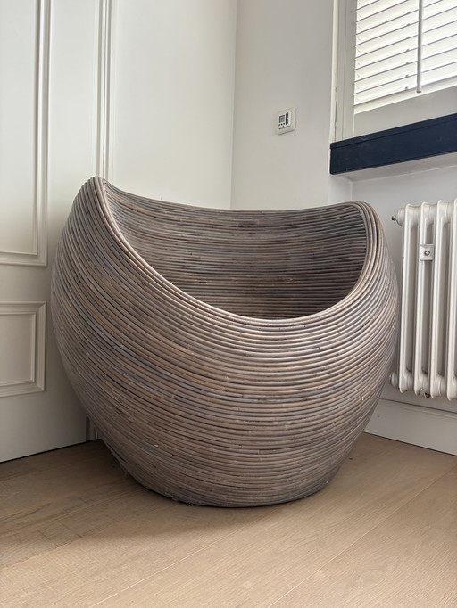 Fauteuil œuf/coque en rotin vintage – style années 60/70