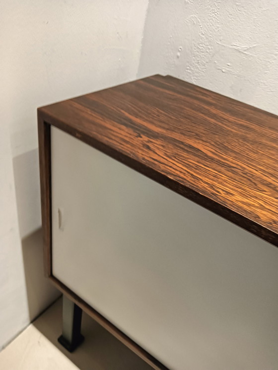 Image 1 of Cadovius-Schrank auf Metallsockel