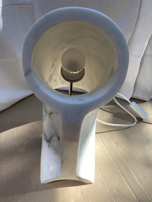 Lampe de Bureau en marbre de Carrare par Afra et Tobia Scarpa pour Flos 1970’S