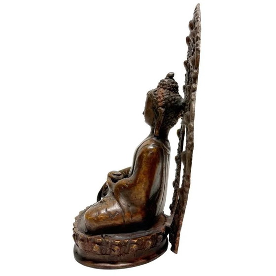 Set of 2 19th-century bronze Buddhas with traces of 24-carat gold – lot 462 – Sculpture (photo 15 of 29)